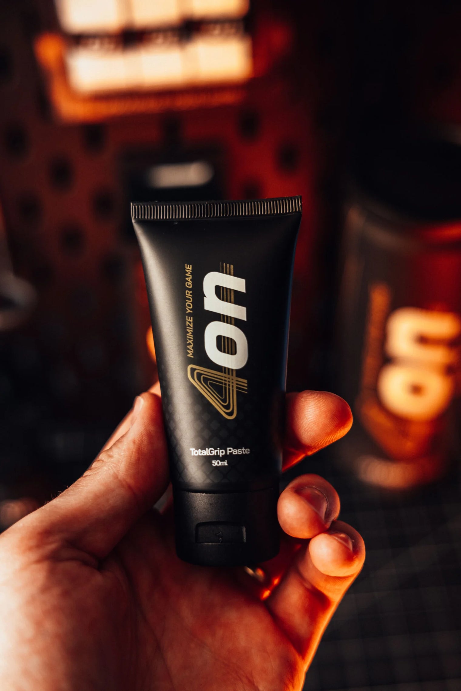 4on Total Grip Paste