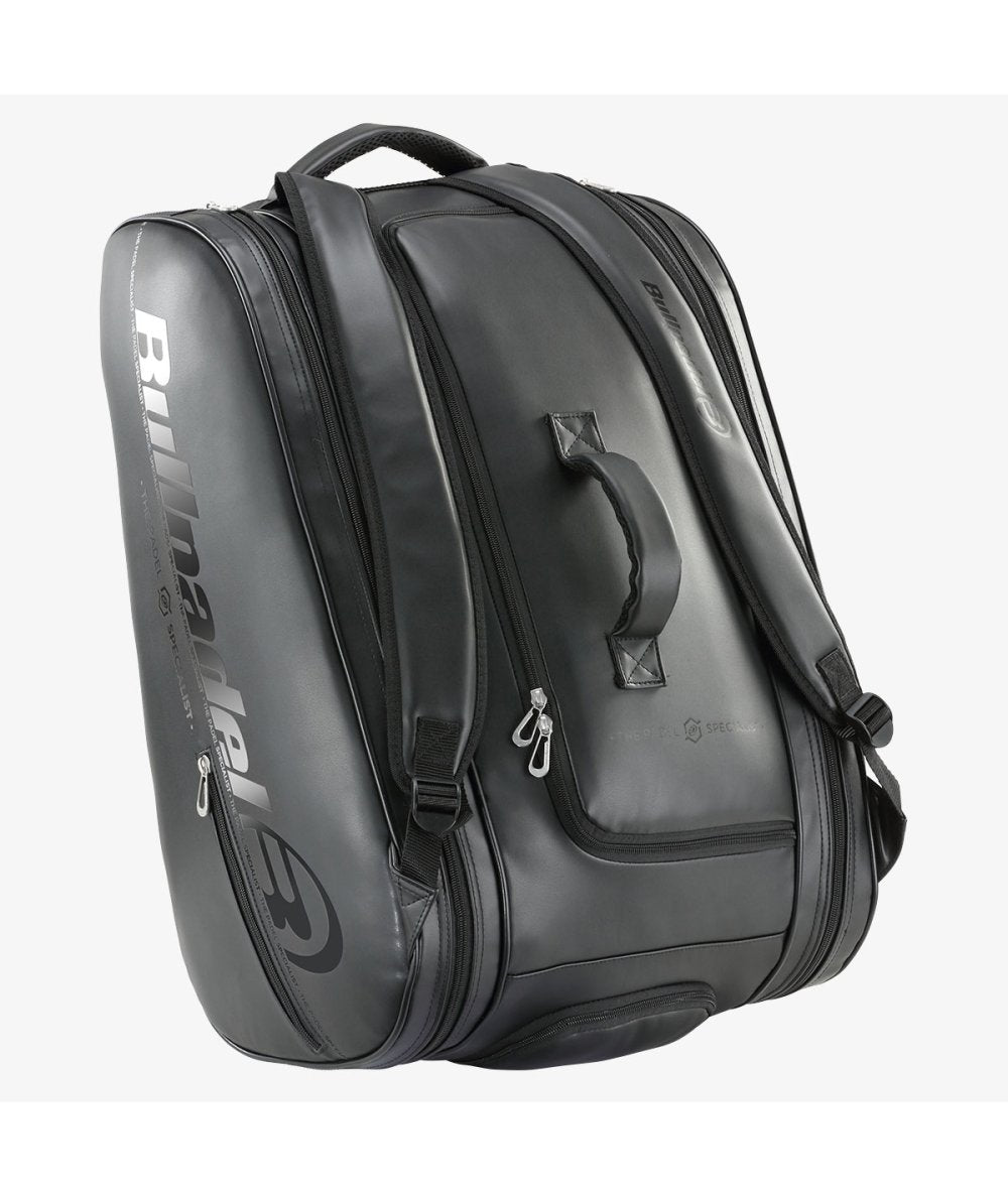 Bullpadel Paletero Casual Negro 2023